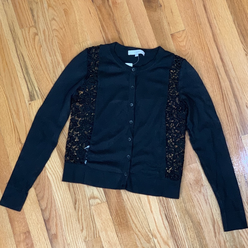 🛍🛍 Ann Taylor Loft  black cardigan